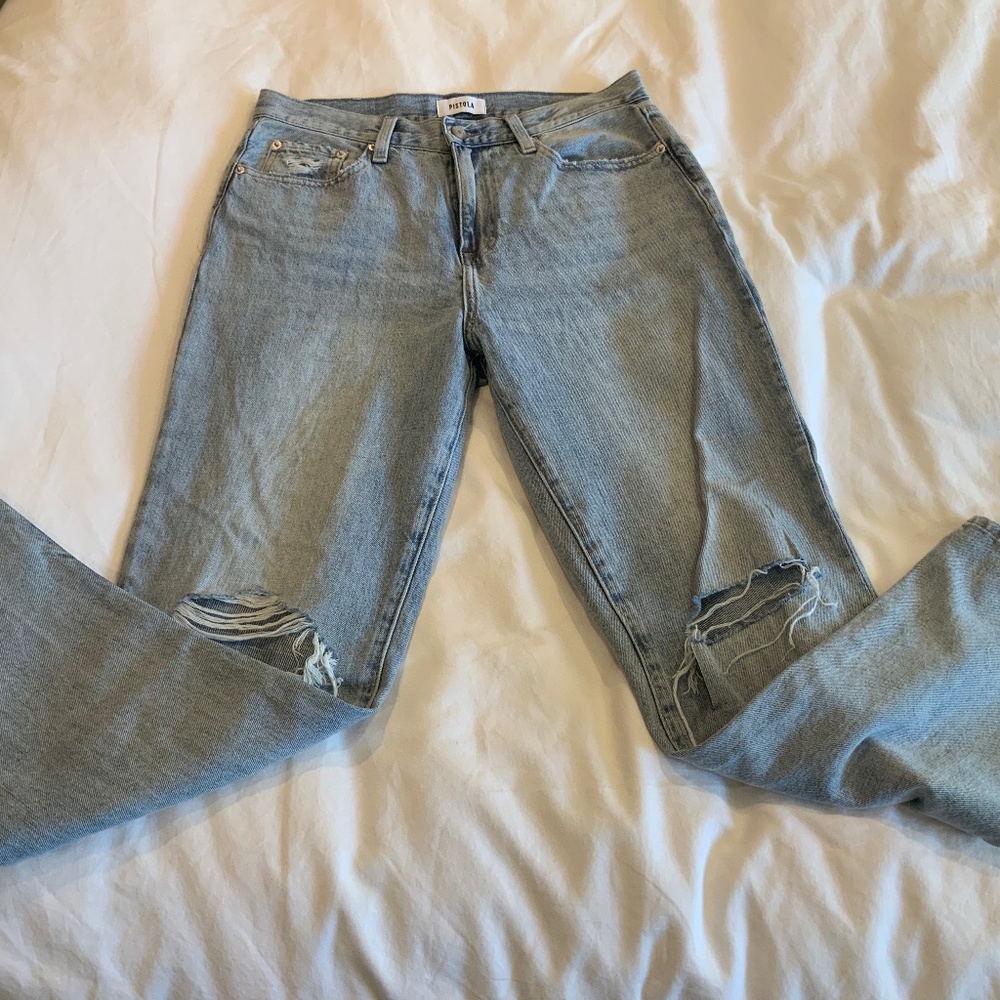PISTOLA jeans, size 28. NWOT. Nice light wash. Blow out knees!